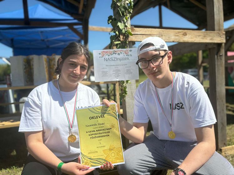 NASZInjáték nyert a Nárcisz napon