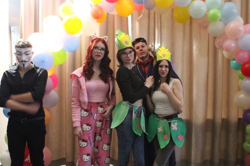 Farsang volt a NASZI-ban